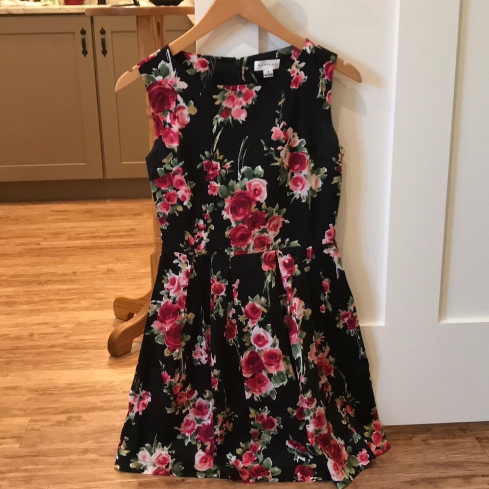 Flower pattern dress